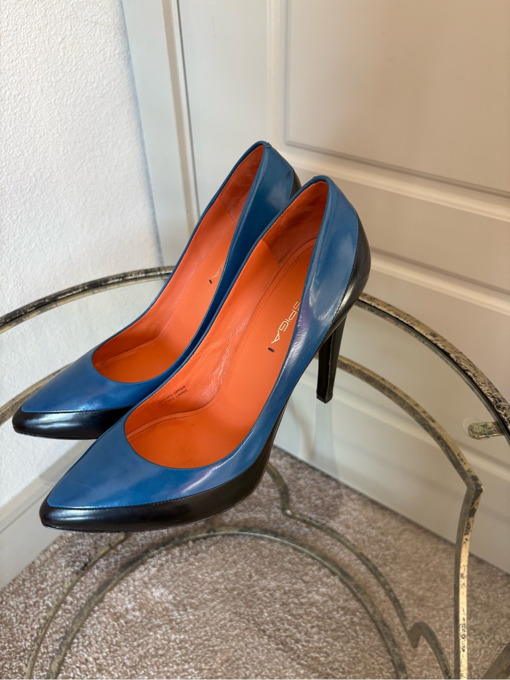 Via Spiga Blue and Black Pointed-Toe High Heels Leather Upper and Lining